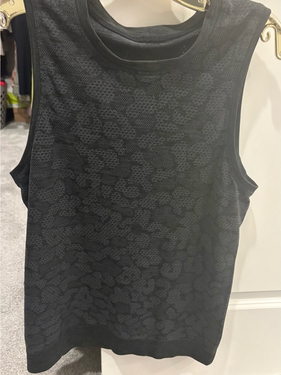 lululemon athletica Tops - Lululemon Breeze by muscle tank size 8